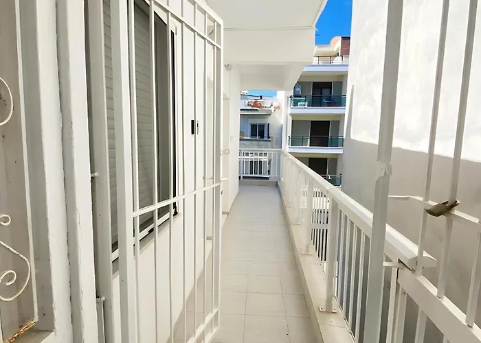 Apartamento Minu Sonniges In Direkter Strandnaehe, Schnelles Internet, Freies Parken, Nahe Flughafen